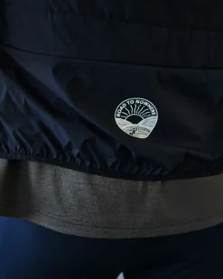 Pas Normal Studios Balance Insulated Vest — Black^Women Gym & Training|Gym & Training