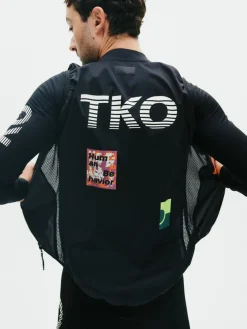 Pas Normal Studios Men's T.K.O. Mechanism Stow Away Gilet — Black^ Jackets & Gilets