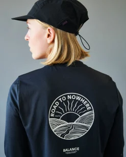 Pas Normal Studios Women's Balance Long Sleeve T-shirt — Black^Women Gym & Training