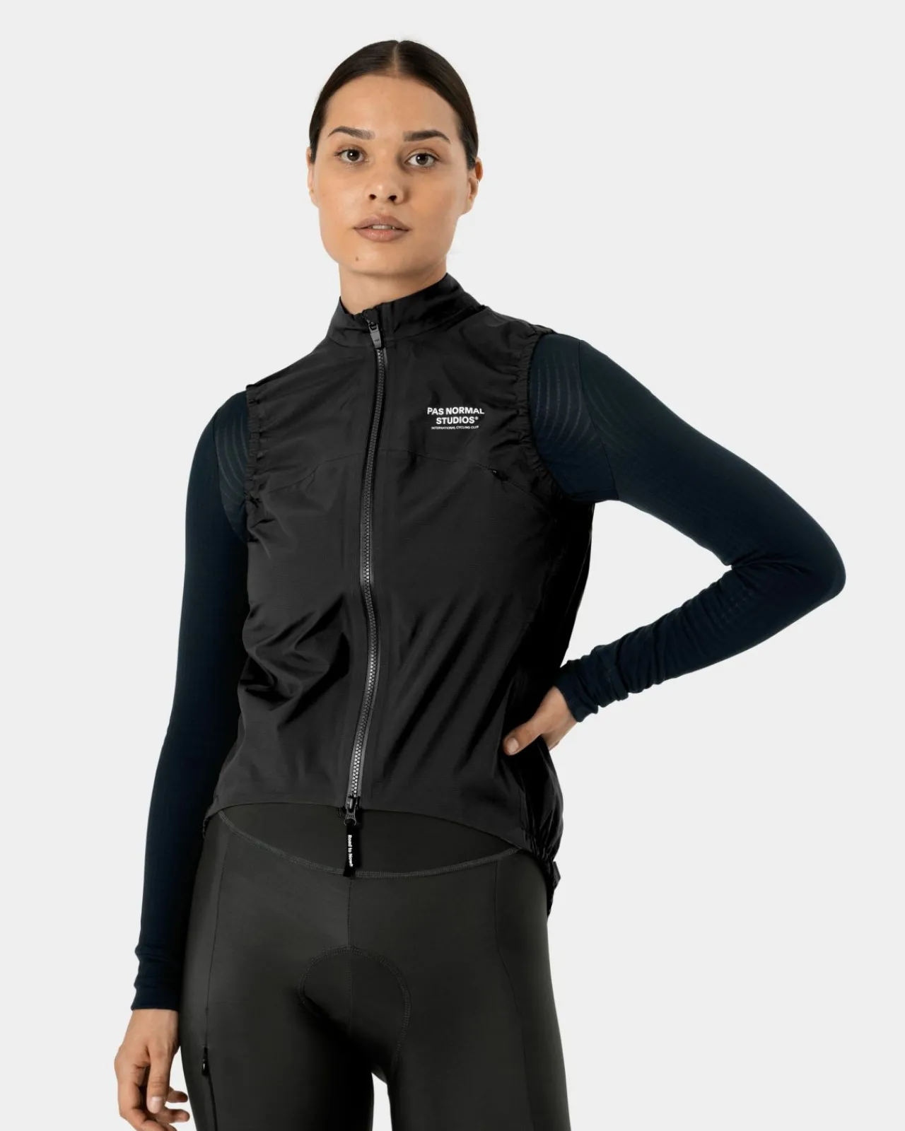 Pas Normal Studios Women's Essential Shield Gilet — Black^Women Jackets & Gilets