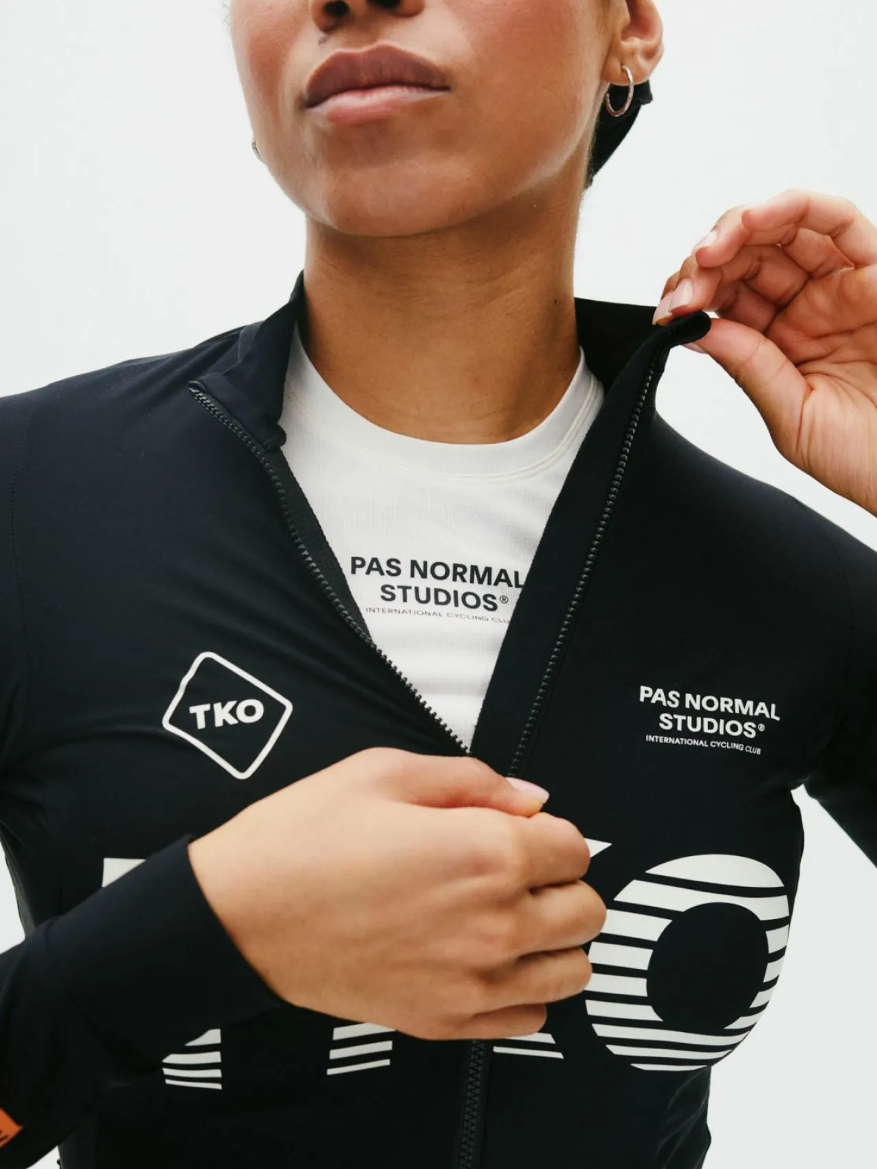 Pas Normal Studios Women's T.K.O. Mechanism Long Sleeve Jersey — Black^Women Jerseys